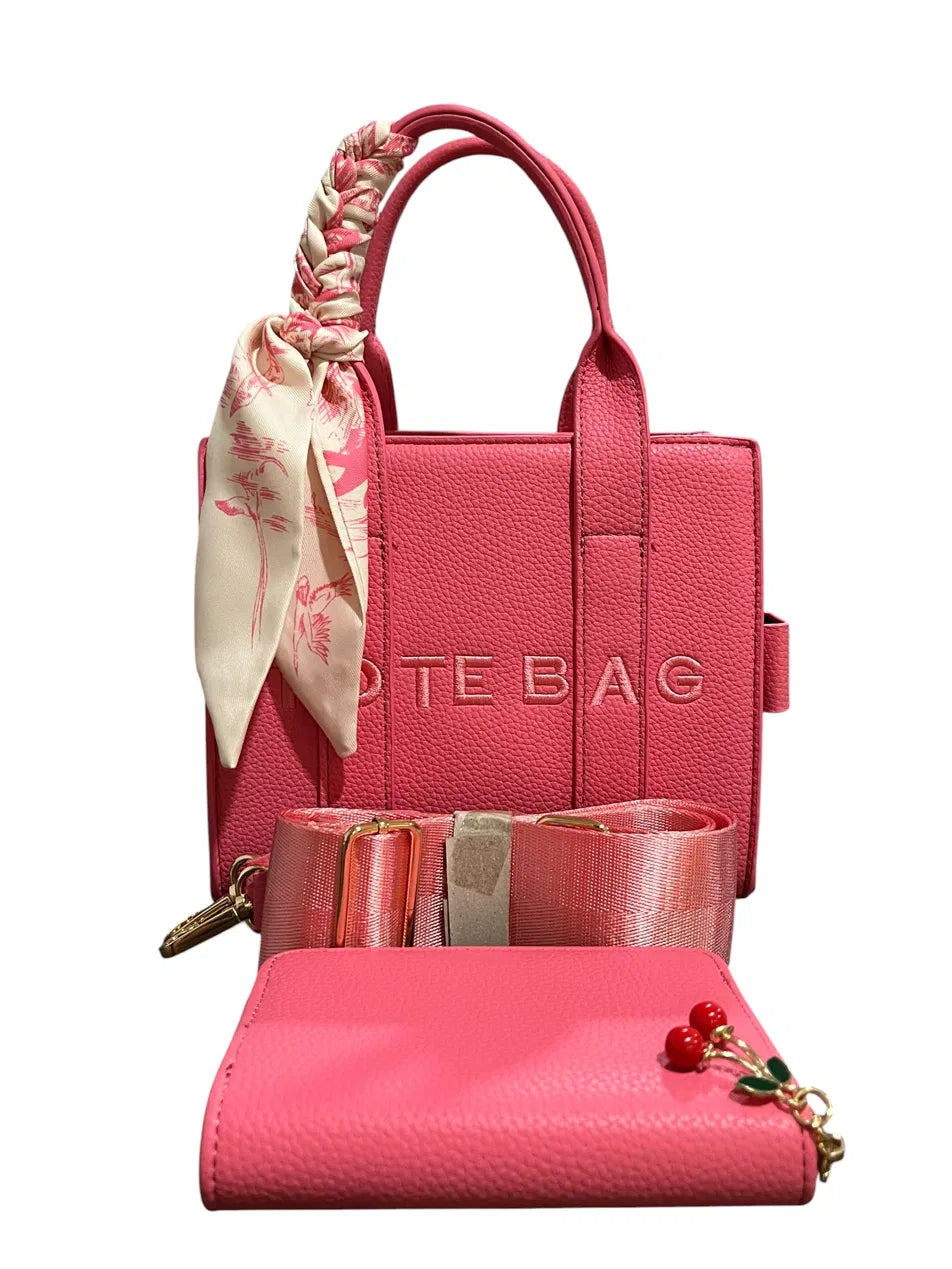 The PINK Mini Tote Set